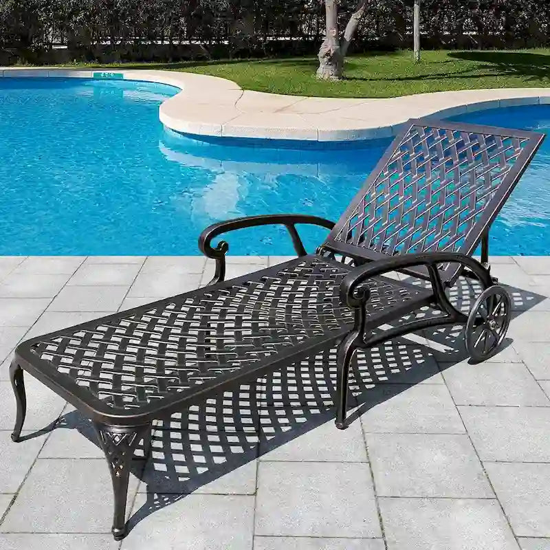 Aluminum Outdoor waterproof Chaise Lounge Chair With Wheels Adjustable Reclining